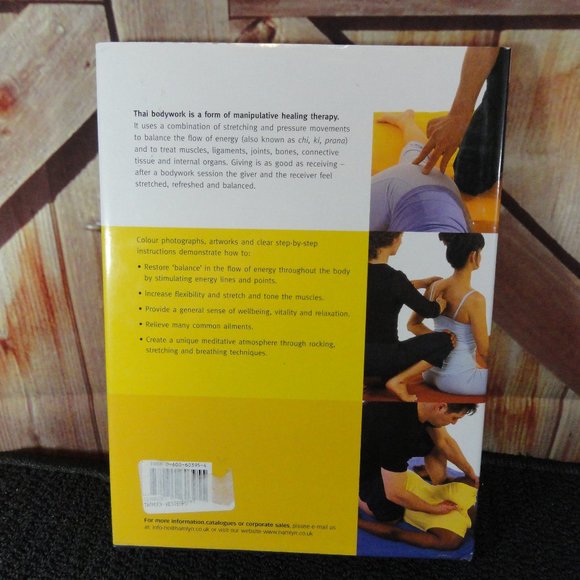 Hamlyn Thai Bodywork Yoga Stretching Hard cover Book~EUC~Healing therapy - Picture 2 of 4